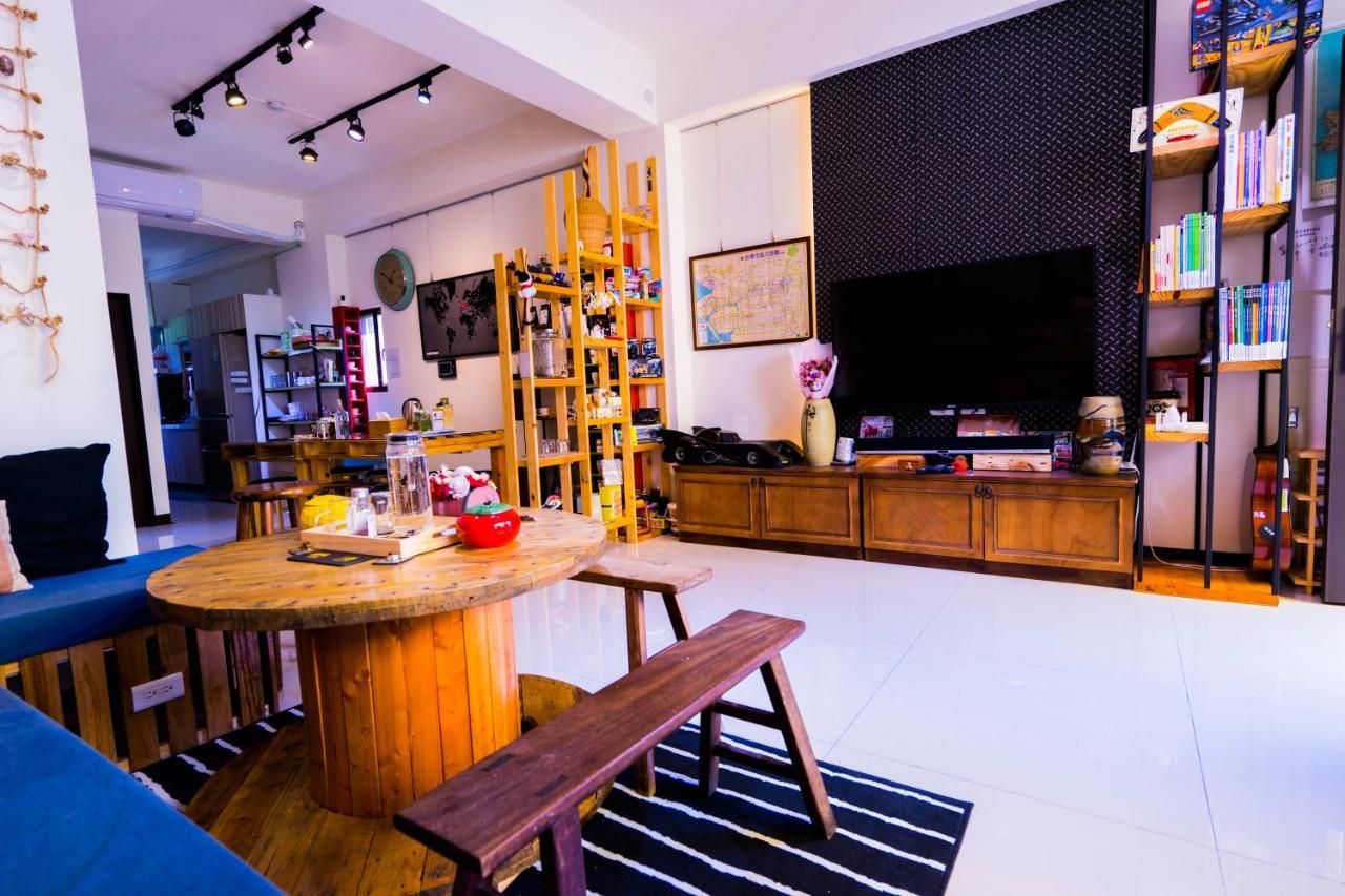 黑琵軼棧湖濱旅宿 K&B Happy Hostel Тайнань Екстер'єр фото