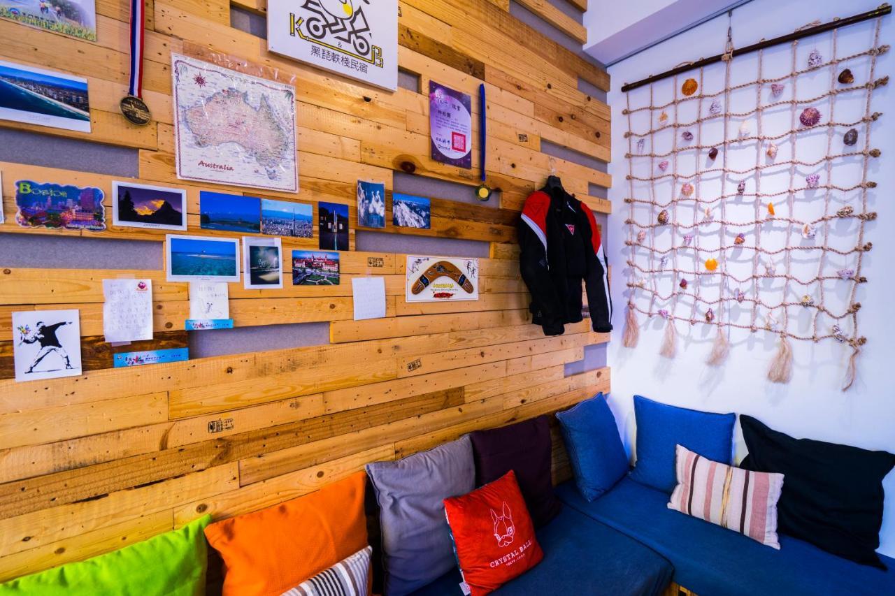 黑琵軼棧湖濱旅宿 K&B Happy Hostel Тайнань Екстер'єр фото