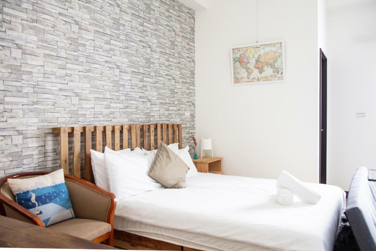 黑琵軼棧湖濱旅宿 K&B Happy Hostel Тайнань Екстер'єр фото
