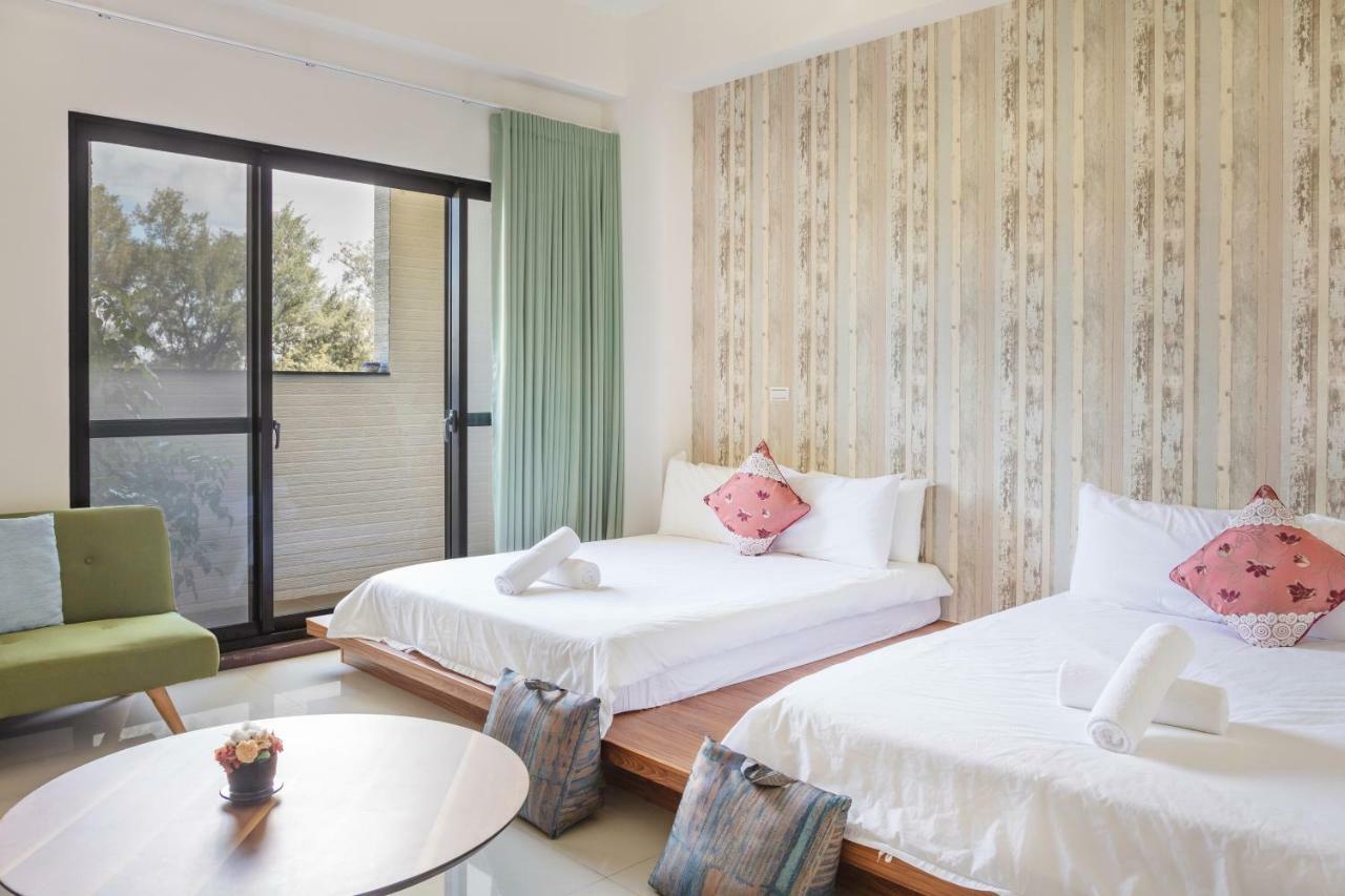 黑琵軼棧湖濱旅宿 K&B Happy Hostel Тайнань Екстер'єр фото