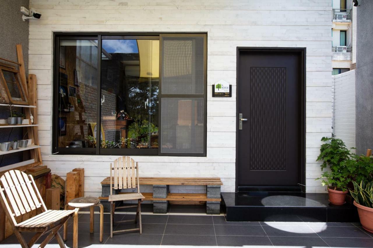黑琵軼棧湖濱旅宿 K&B Happy Hostel Тайнань Екстер'єр фото